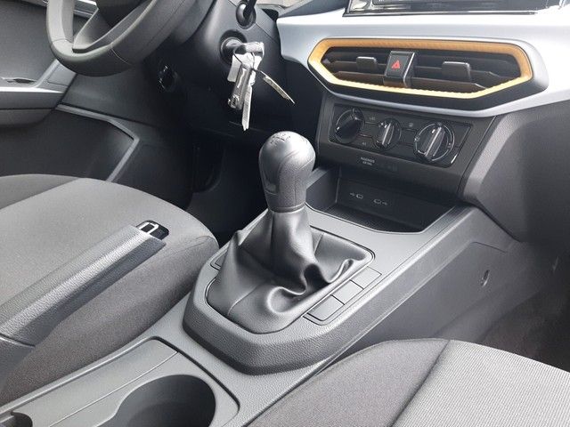 Fahrzeugabbildung Seat Ibiza Hola 1.0MPI LED MFL PDC Klima DAB+ 0,99%