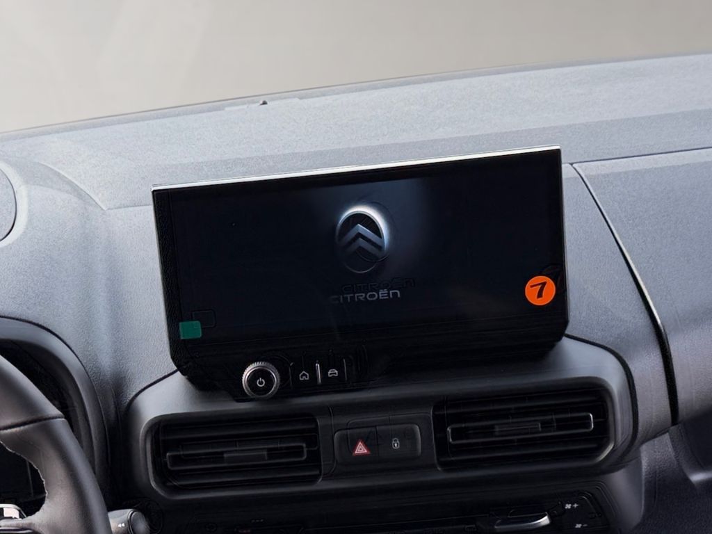 Fahrzeugabbildung Citroën Berlingo 1.5 Diesel 130 M EAT8 XTR
