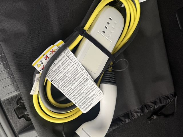 Volkswagen Caddy Maxi eHybrid DSG LIFE LED APP KAMERA 7SITZ