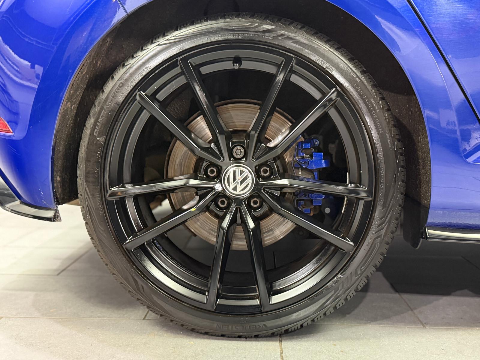 Volkswagen Golf VII R 4Motion |REMUS|PANO|LEDER