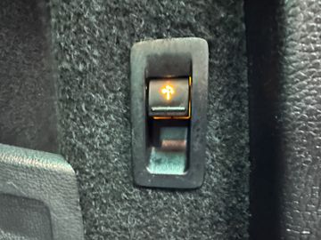 MYAUTOCENTER – Gebraucht- und Jahreswagen mit Werkstattservice in Pfaffenhofen Volkswagen Passat Variant Comfortline BlueMotion *AHK*Klima