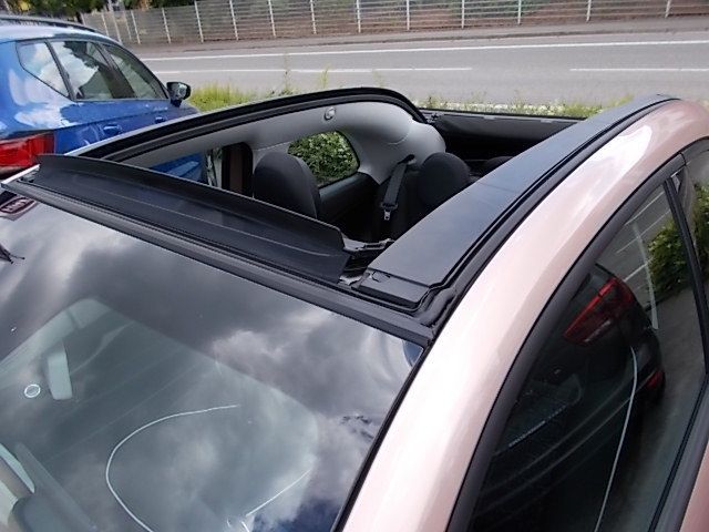 Fahrzeugabbildung Fiat 500 500e Cabrio 42 kWh (118 PS)