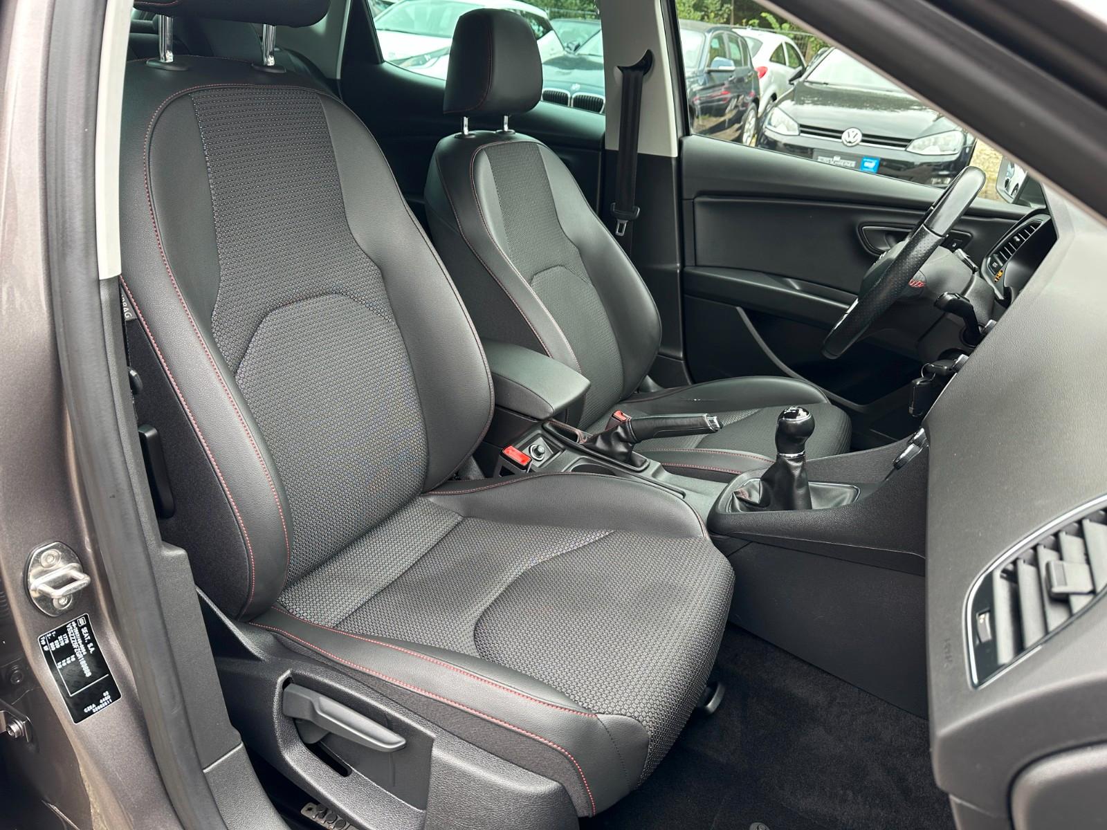 Seat Leon FR 1.HAND SHZ NAVI PDC TEMPOMAT LEDER
