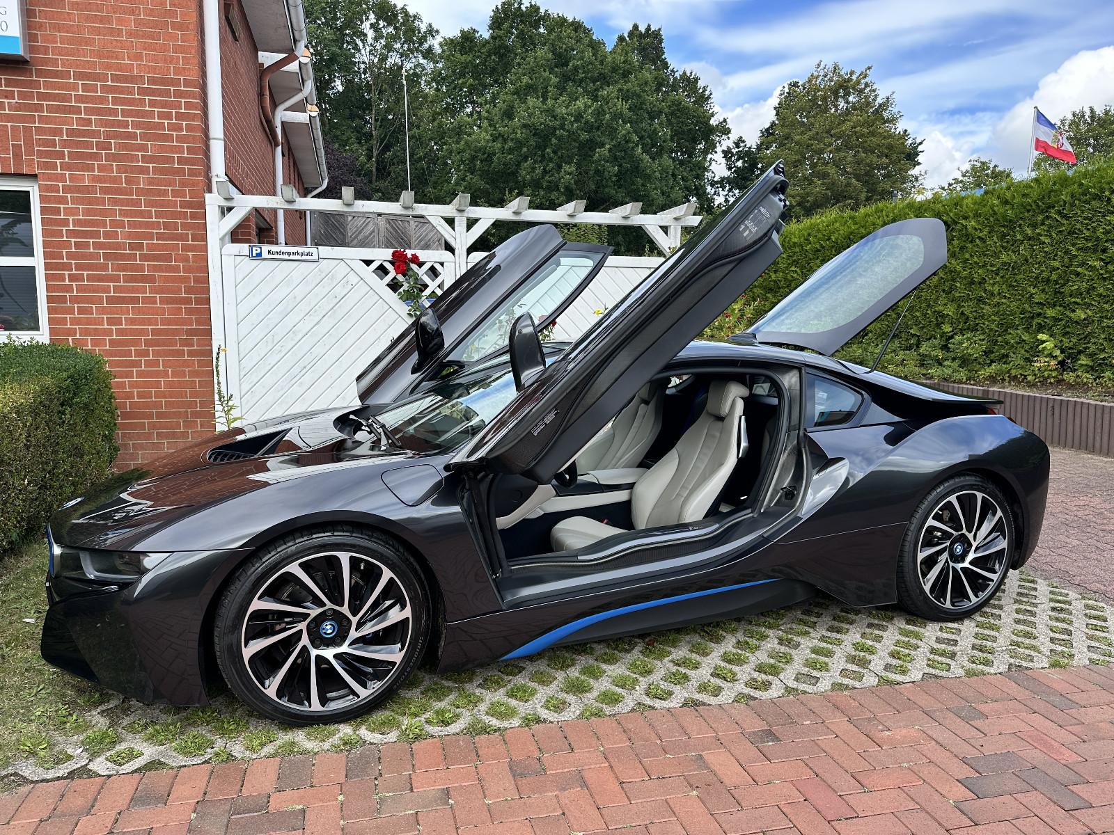 BMW i8 Pure Impulse Vollled., HUD, Harm./Kardon, 20"