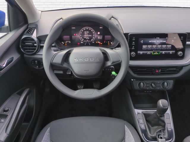 Fahrzeugabbildung SKODA Fabia 1.0 MPI Essence KLIMA SHZ LED