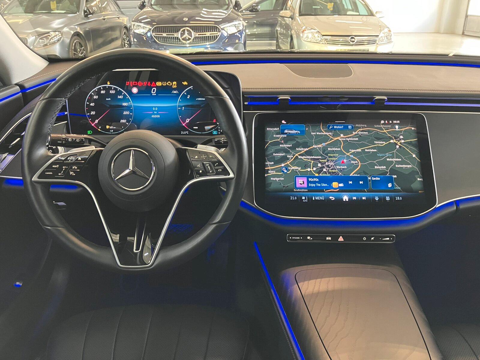 Mercedes-Benz E 220 d 4M T EXCLUSIVE Premium AHK DigiLight