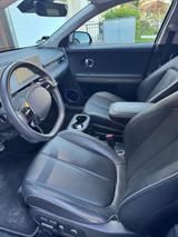 Hyundai IONIQ 5 72,6 kWh 225 kW Uniq -> Vollaustattung - Hyundai IONIQ 5 mit Panoramadach