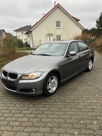 BMW 318i Navi/Xenon/Klima/Autom.