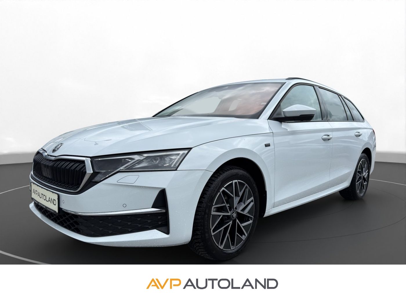 Skoda OCTAVIA COMBI 2.0 TDI DSG TOUR AHK