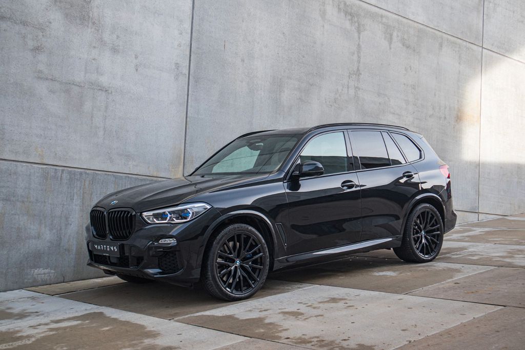 Image of BMW X5 M50