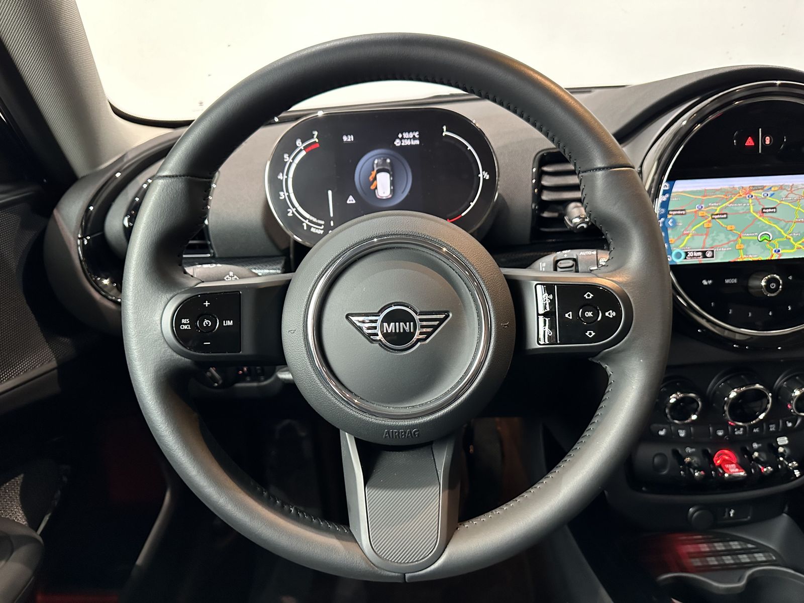 Fahrzeugabbildung MINI Cooper Clubman Navi Komfortzugang Rückfahrkamera