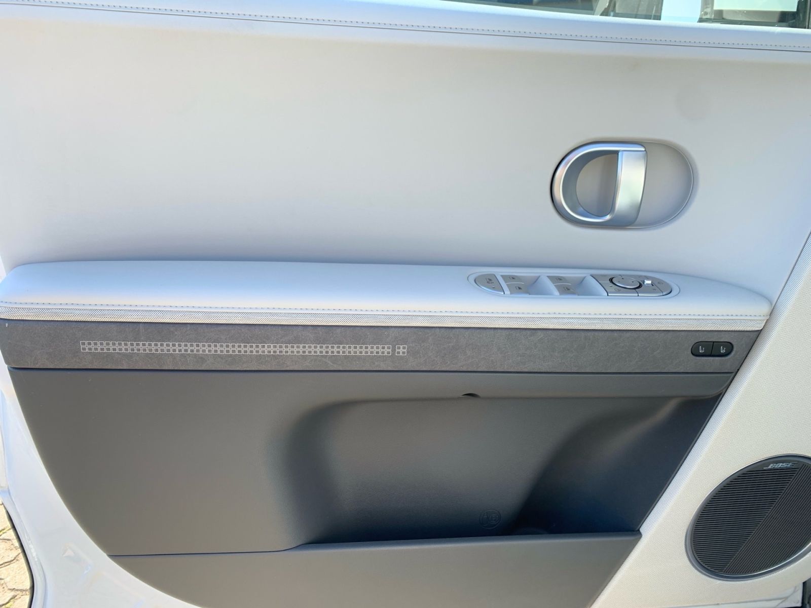 Fahrzeugabbildung Hyundai IONIQ 5 Uniq 72,6kWh Panorama Relax-Paket