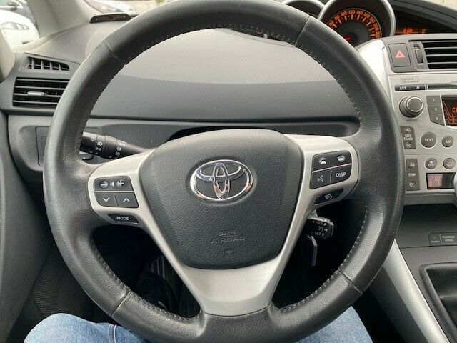 Toyota Verso  Life