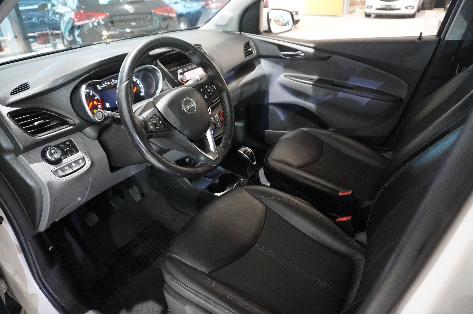 Fahrzeugabbildung Opel Karl 1.0 INNOVATION SHZ/KLIMAAUTOMATIK/ALU