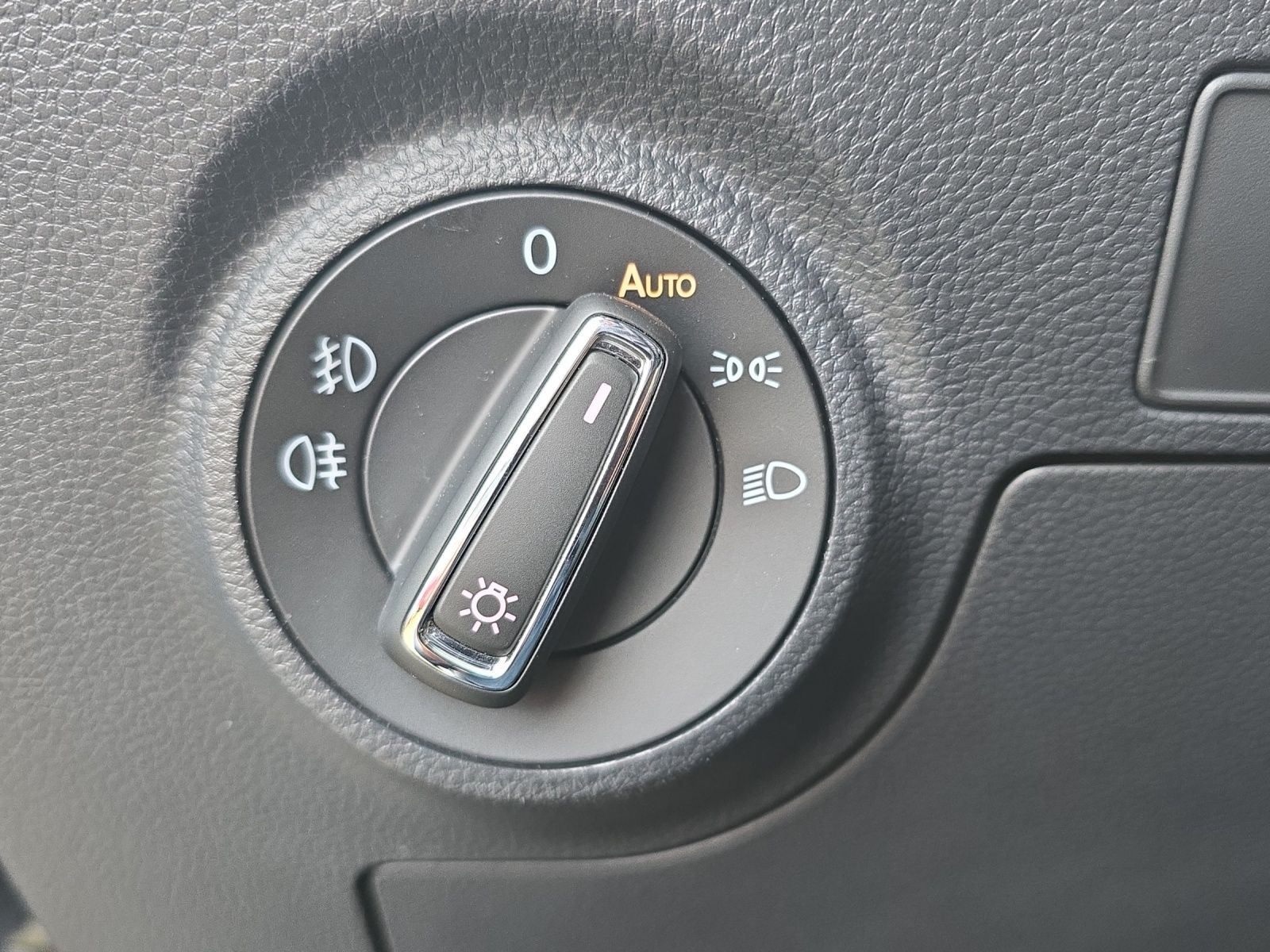 Fahrzeugabbildung SEAT Ibiza FR Beats 1.0 TSI KAMERA ACC NAVI