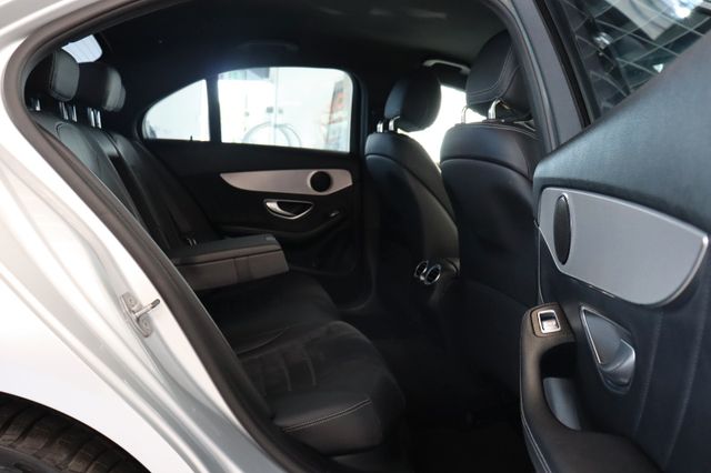 Fahrzeugabbildung Mercedes-Benz C 300 d Lim. | Amg Line| LED |KAMERA|AMG LINE