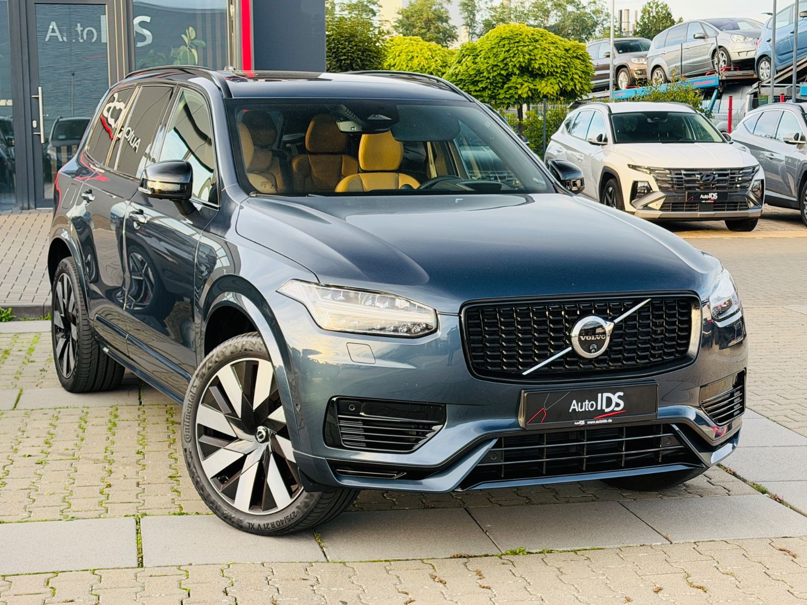 Volvo XC90 Ultimate Dark Recharge Plug-In Hybrid AWD imagem 2