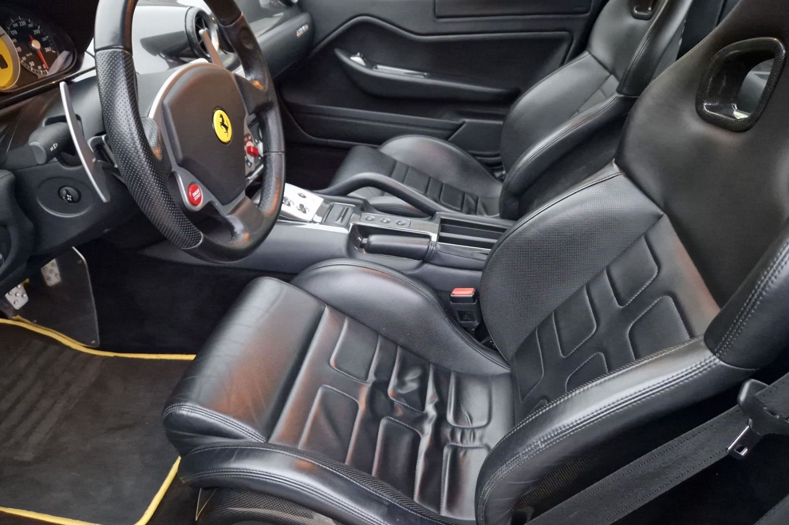 Fahrzeugabbildung Ferrari 599 GTB*Carbon*Embleme*gepflegt*