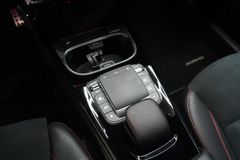 MERCEDES-BENZ A 250e AMG*AMBIENTE*CAM*LED*NAVI*BUSINESS-PAKET*