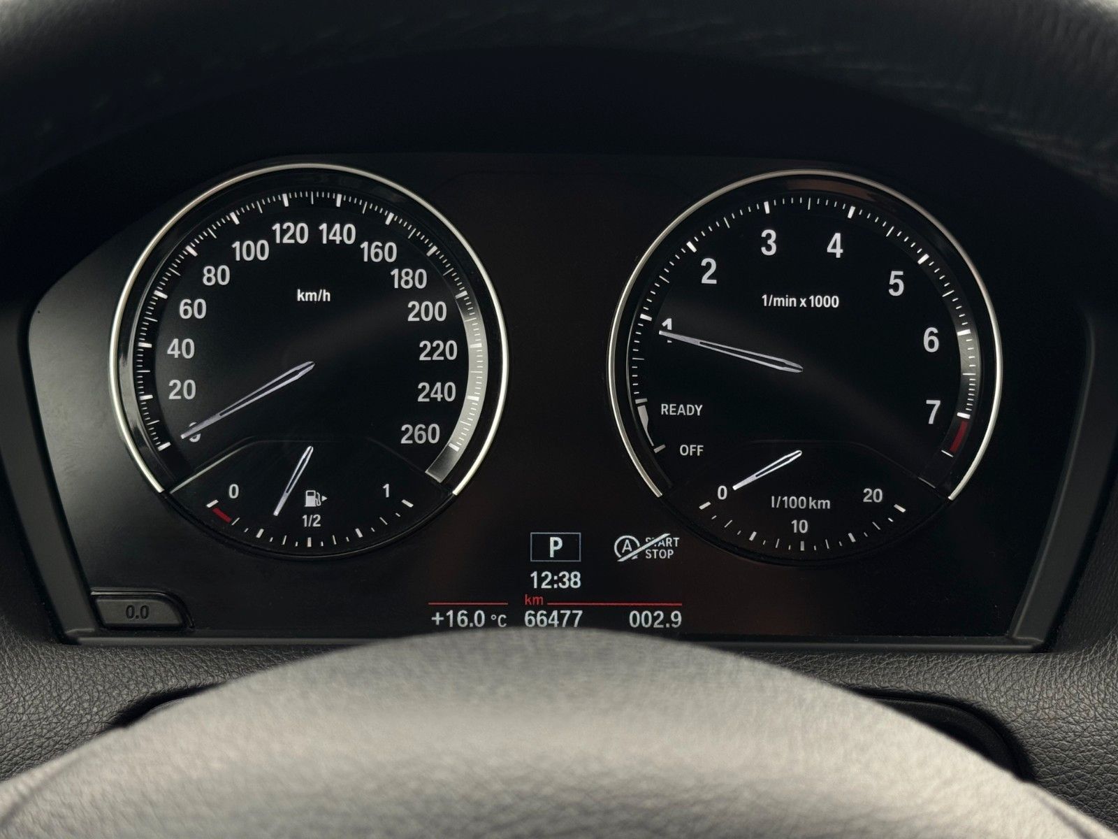 Fahrzeugabbildung BMW 118i Advantage Tempomat BLT PDC LED SHZ AHK