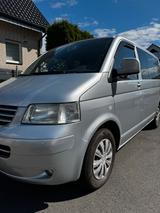 Volkswagen T5 Caravelle - gebrauchte VW T5 Caravelle aus dem Jahr 2005