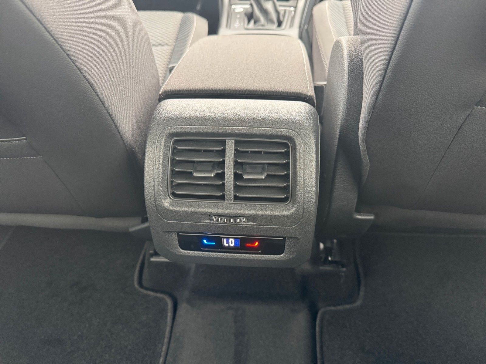 Fahrzeugabbildung Volkswagen Touran Comfortline 1.5 TSI