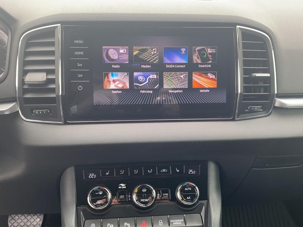 Skoda Karoq 1.5 TSI Style DSG AHK+LED+ACC+RFK+SHZ