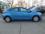 Hyundai i30 blue Trend/Kamera/Navi/1.Hand/LED/wenig km! - Hyundai i30 Gebrauchtwagen in Erfurt