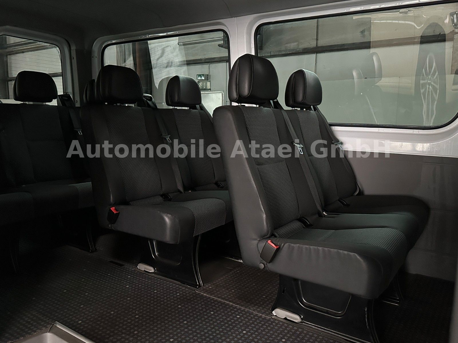 Fahrzeugabbildung Mercedes-Benz Sprinter Kombi 213 *TOP ZUSTAND* 9-SITZE (1350)