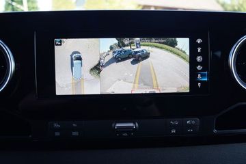 Mercedes-Benz Sprinter 215CDI AUT-9SITZE-STANDHEIZ-CAM.360-AHK