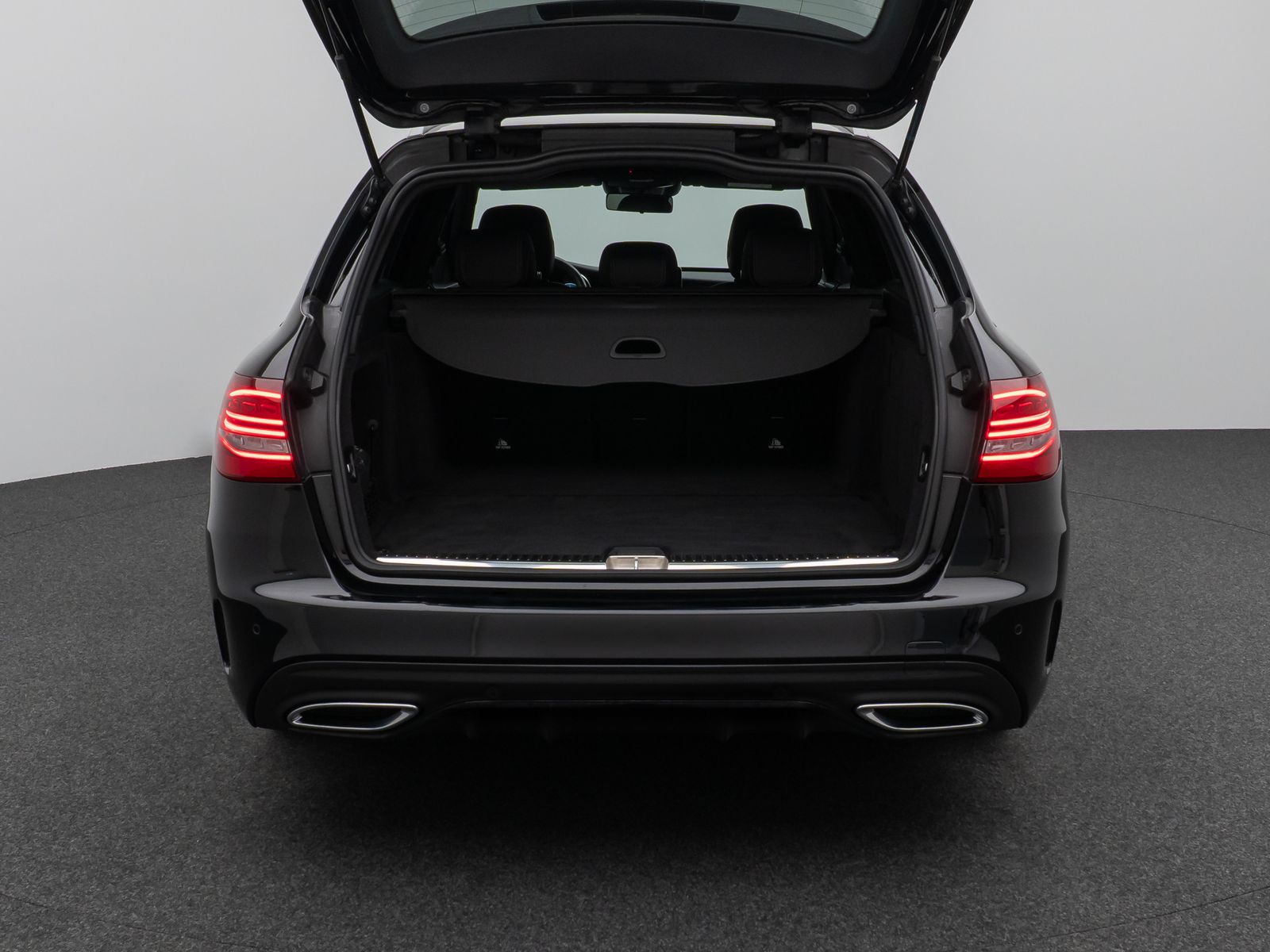 Fahrzeugabbildung Mercedes-Benz C 300d AMG Line 4Matic Kamera Burmester DAB