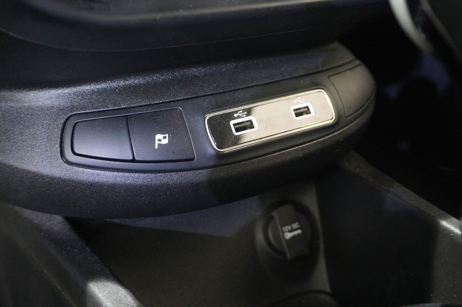 Fahrzeugabbildung Fiat 500X 1.3T CROSS DCT NAVI/LED/PDC/SPORT/TEMP/DAB+