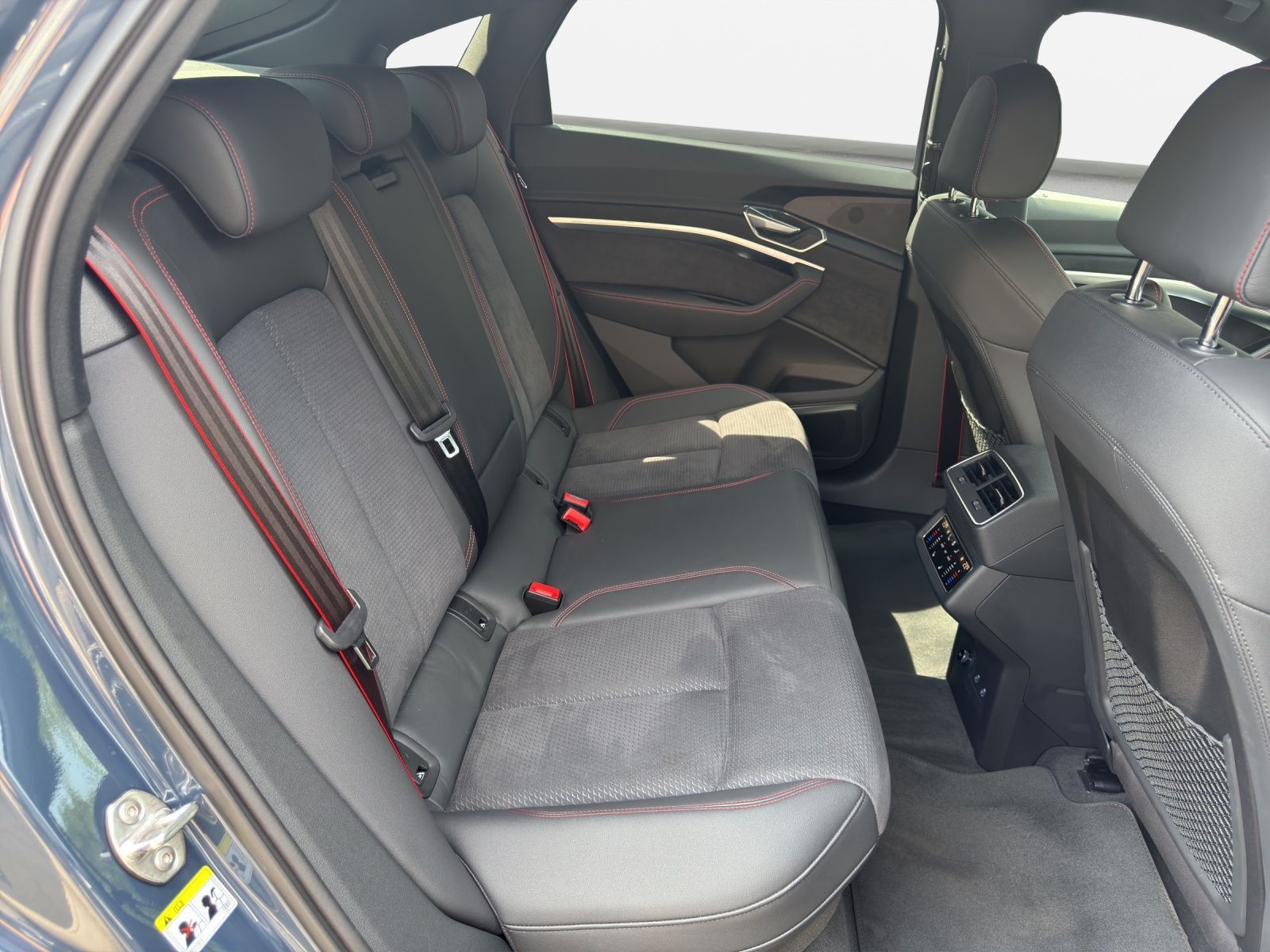 Audi Q8 e-tron - Bild 17