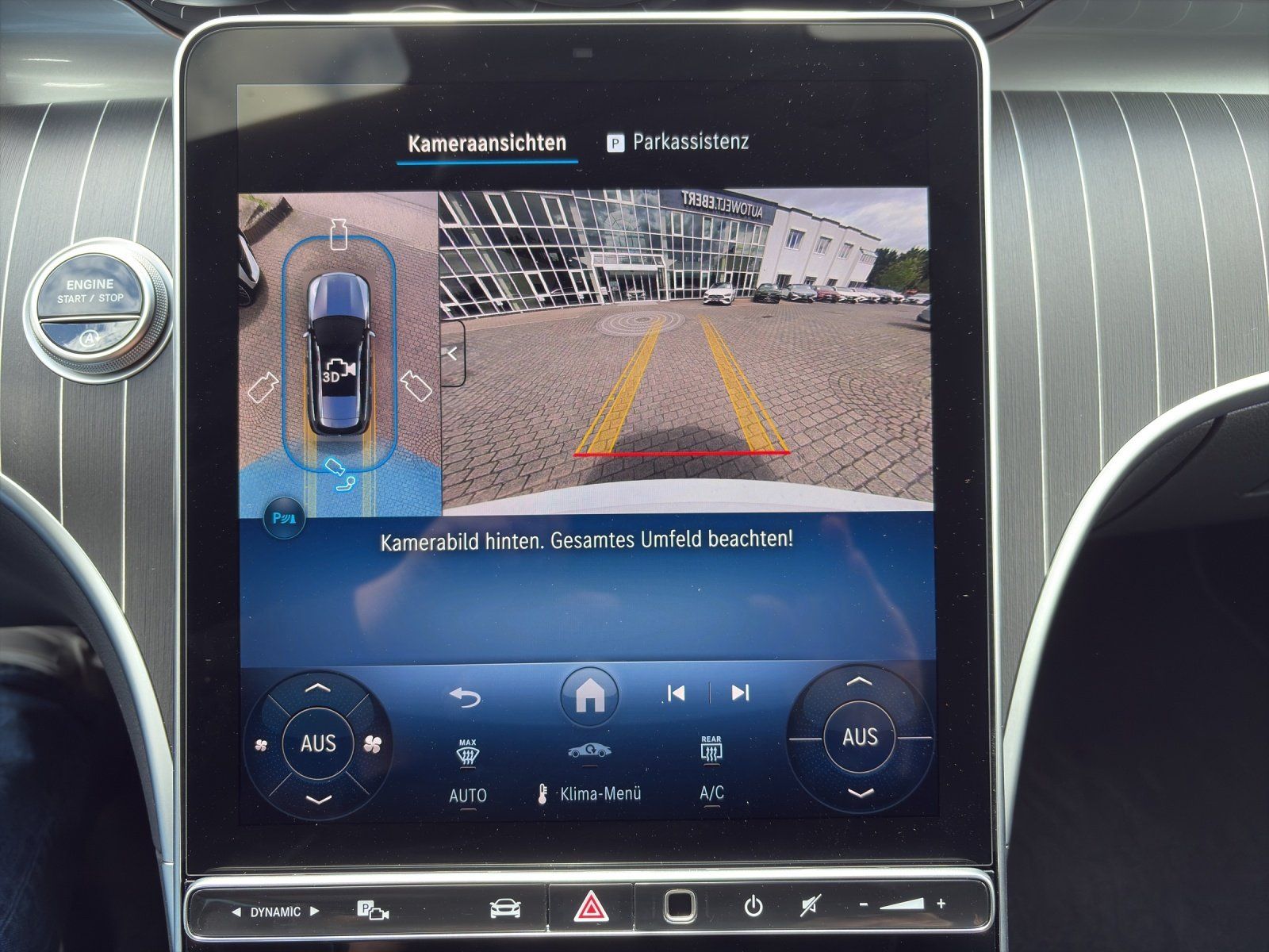 Fahrzeugabbildung Mercedes-Benz C 300 d T AMG Head-Up DIGITAL Burmester 360° PSD