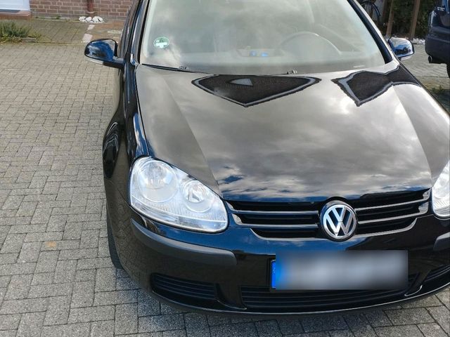 Volkswagen Golf 5 TÜV bis 2.2026