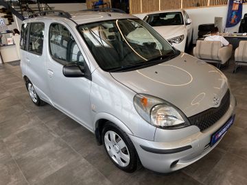 Toyota Yaris 1.3 linea sol *Klima*TÜV0826*AHK*