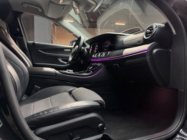 Mercedes-Benz E 200 T Avantgarde*ANHÄNGER*CAM*LED*NAVI*LEDER*
