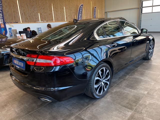 Jaguar XF 2.2 Diesel *LEDER*KAM*NAVI*PDC*SZHZ*XENON*