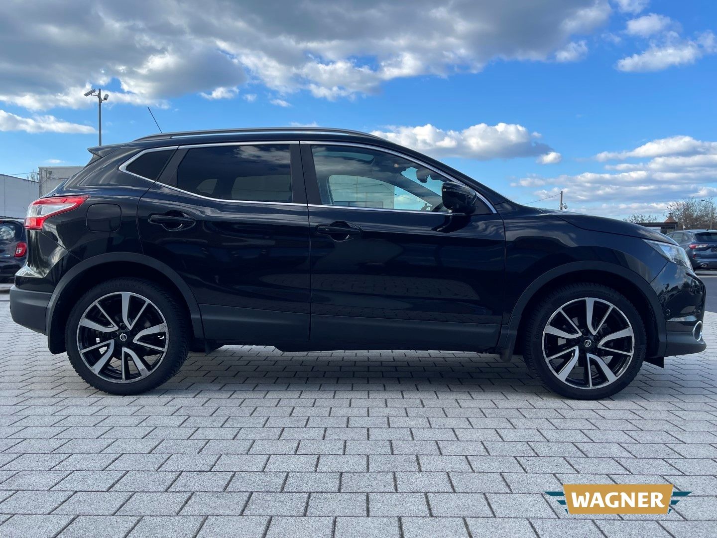 Fahrzeugabbildung Nissan Qashqai N-Connecta Automatik Tempomat