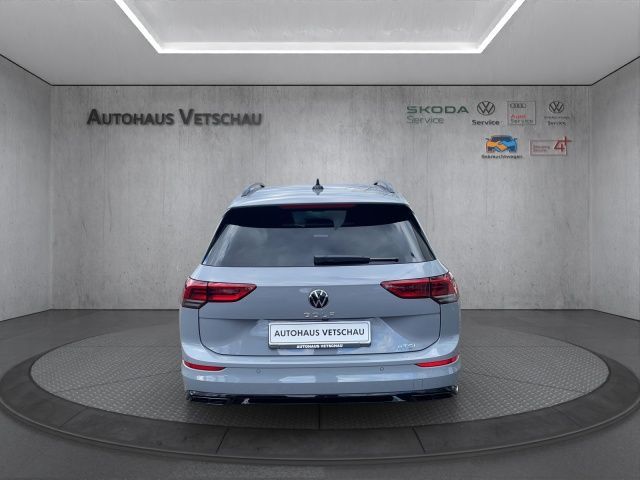 Golf VIII Variant R-Line 1.5 eTSI DSG Bluetooth