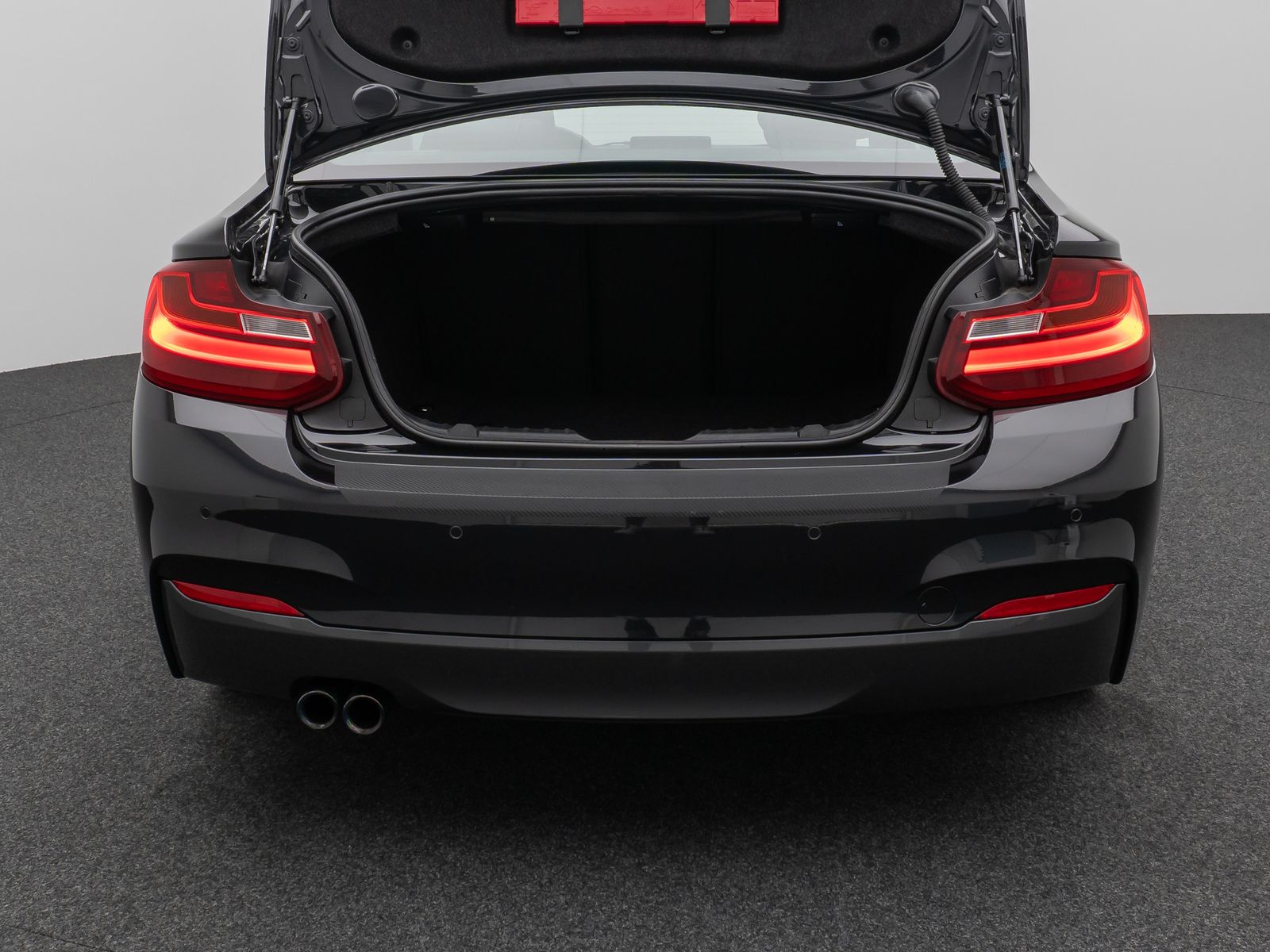 Fahrzeugabbildung BMW 228i Coupé M Sport NaviPro DAB HiFi Xenon PDC
