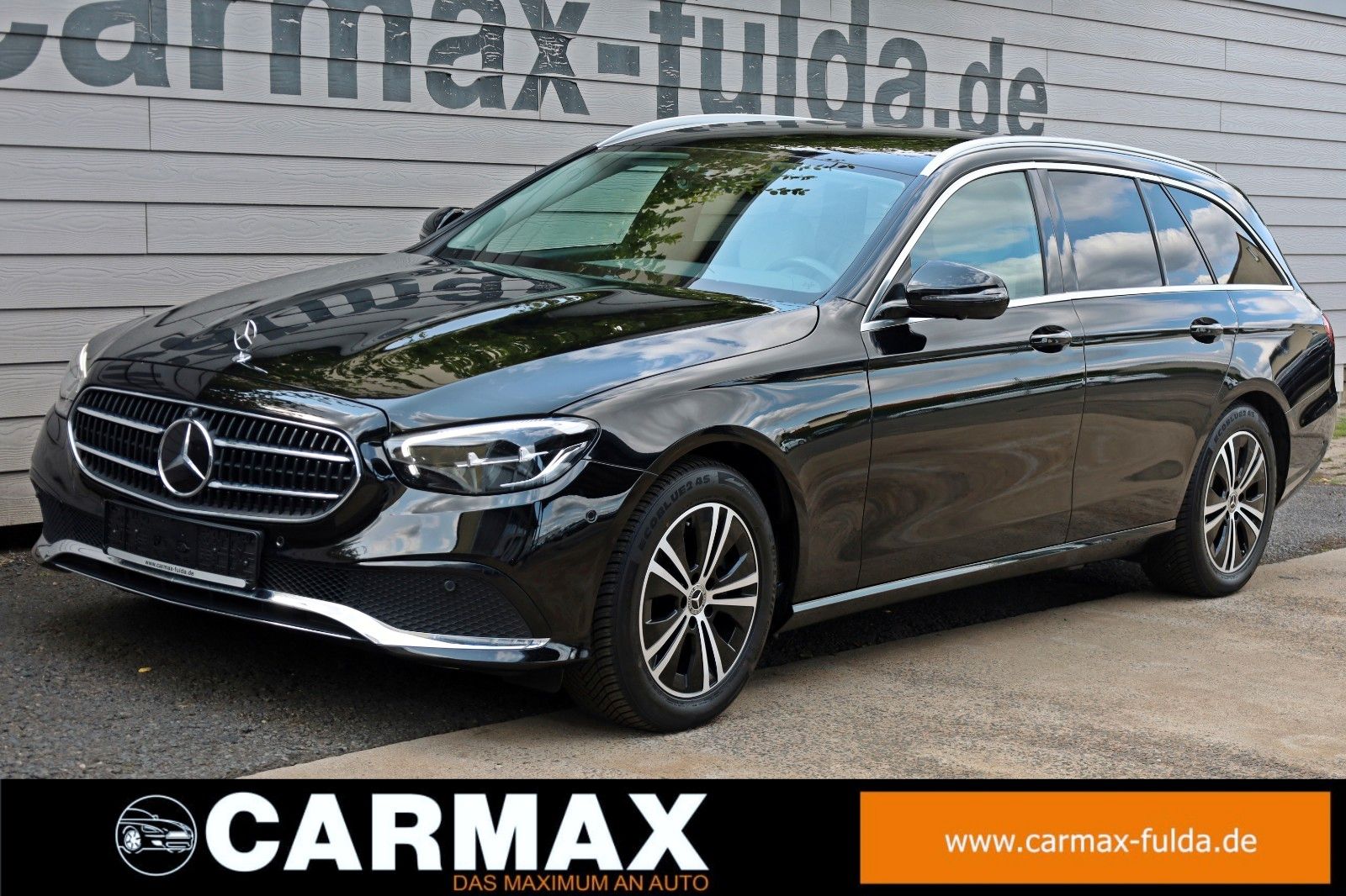 Fahrzeugabbildung Mercedes-Benz E 220d 4M T Leder,Navi,LED,SH+Standhzg.,360°Kam.