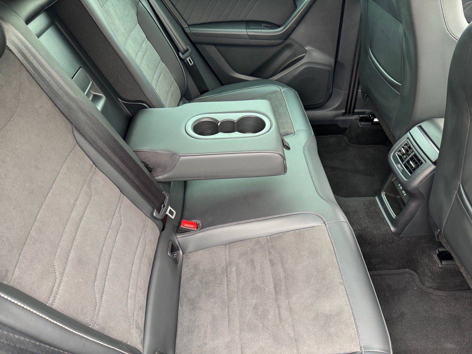 Fahrzeugabbildung SEAT Ateca Xperience 1.5 TSI