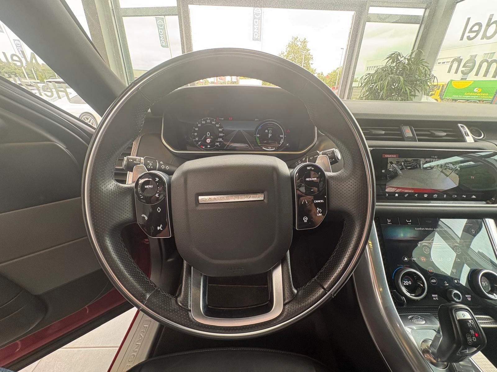 Fahrzeugabbildung Land Rover Range Rover Sport P400e HSE Dynamic, 21 zoll