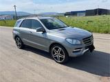 Mercedes-Benz ML 350 BlueTEC 4MATIC - - Mercedes-Benz ML 350: 4matic