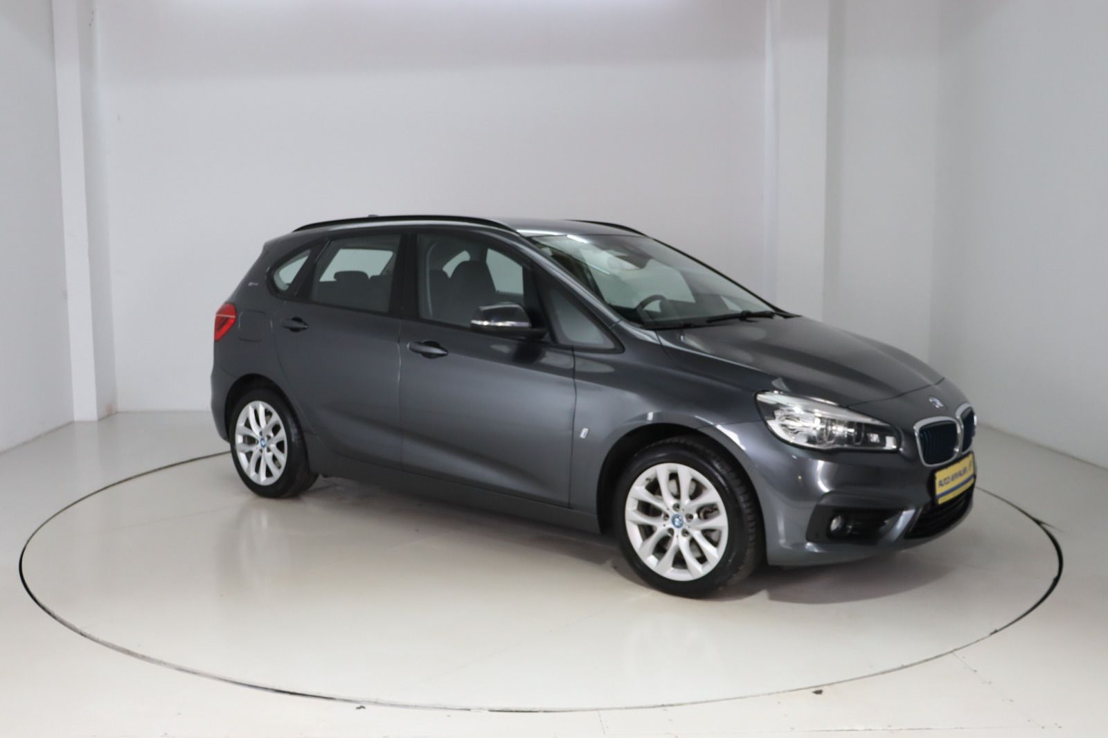 Fahrzeugabbildung BMW 225 xe i Performance Advantage Active Tourer