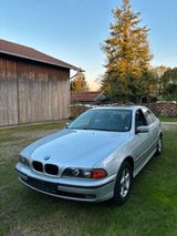 BMW 528i e39 Limousine - BMW 528 aus 1999: 528i