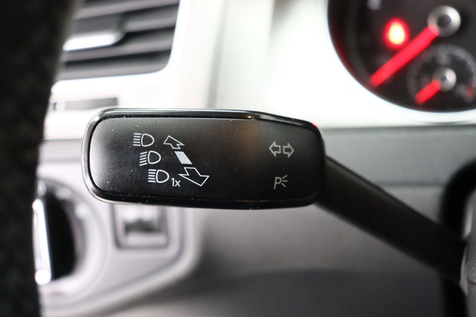 Fahrzeugabbildung Volkswagen Golf 1.4 TSI * PDC * Sitzhzg. * HU/AU neu