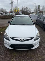 Hyundai i30 1.4 Classic - Hyundai i30 Classic mit Benzin-Antrieb