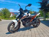 KTM Duke 125  - KTM 125 DUKE